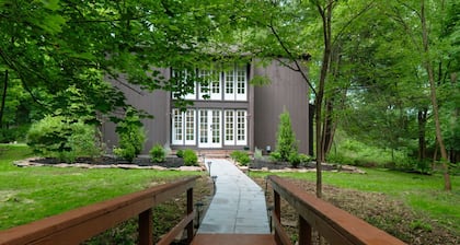 The Cabin at Primrose Creek