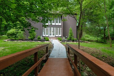 The Cabin at Primrose Creek