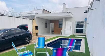 House with 3 bedrooms and pool - 8 min from the beach