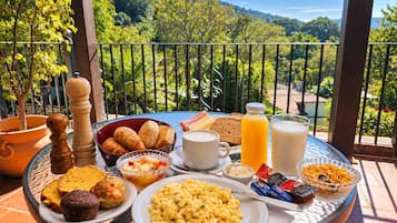 Deluxe Villa, Mountain View | Outdoor dining