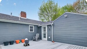 Exterior - Charming 2-bedroom house with AC in New Paltz (New Paltz)