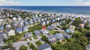Exterior - 4BR Heated Pool Gym EV Charger 5 Min Walk to Beach (Surf City)
