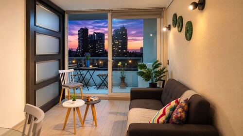 Moderno Depto con Terraza y check in autónomo en Santiago Centro