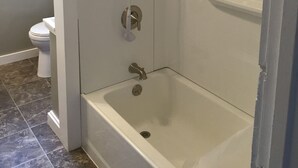 Unclassified image, 5 of 23, button - Crosby's Comfort Nest - 40in TV in every bedroom (Akron)