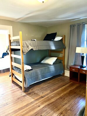Unclassified image, 4 of 23, button - Crosby's Comfort Nest - 40in TV in every bedroom (Akron)