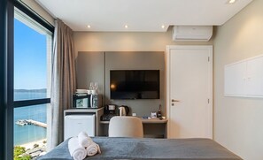 Room - Studio in Condo. w/ Pool & Sea View Mhfa2103 (Itapema)