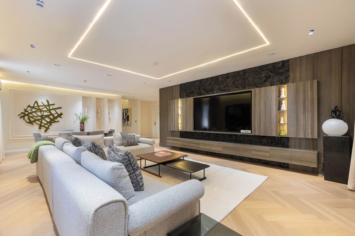Deluxe Suite, 3 Bedrooms, Kitchen, City View | Ruang tamu
