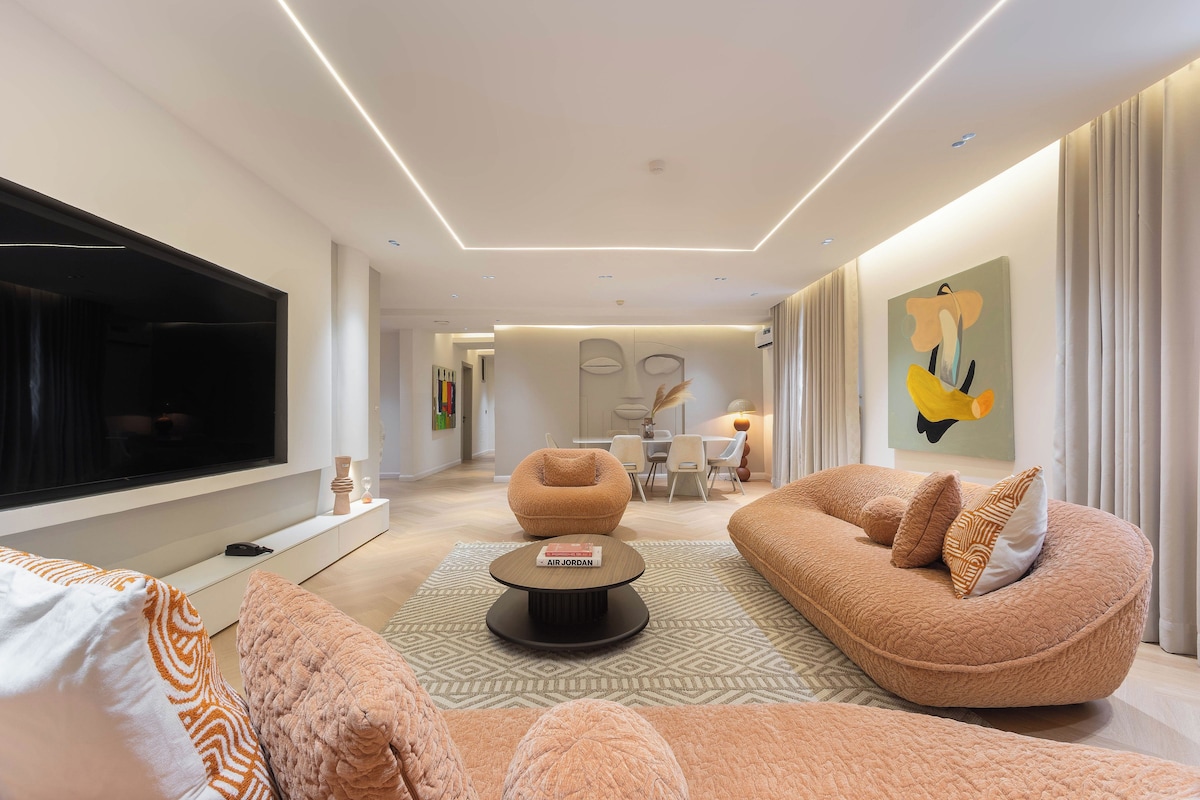 Classic Suite, 3 Bedrooms, Kitchen, City View | Ruang tamu