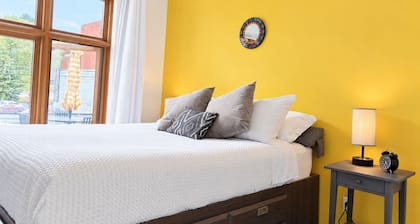 Charming 1 bedroom apartment in Downtown Fernie | Walk to Shops & Dining