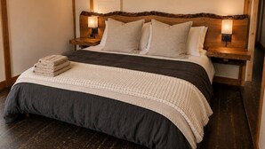 Unclassified image, 4 of 21, button - Settle at /tucked/ | Salt Spring Boutique Hotel (Salt Spring Island)