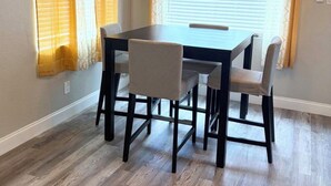 Unclassified image, 3 of 14, button - 2BR APT Near Ybor, Downtown, Airport, Busch Gardens & Adventure Island (Tampa)