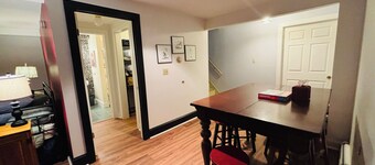 LOCATION! Charming 4 Bedroom Sanctuary in the heart of Manchester Center