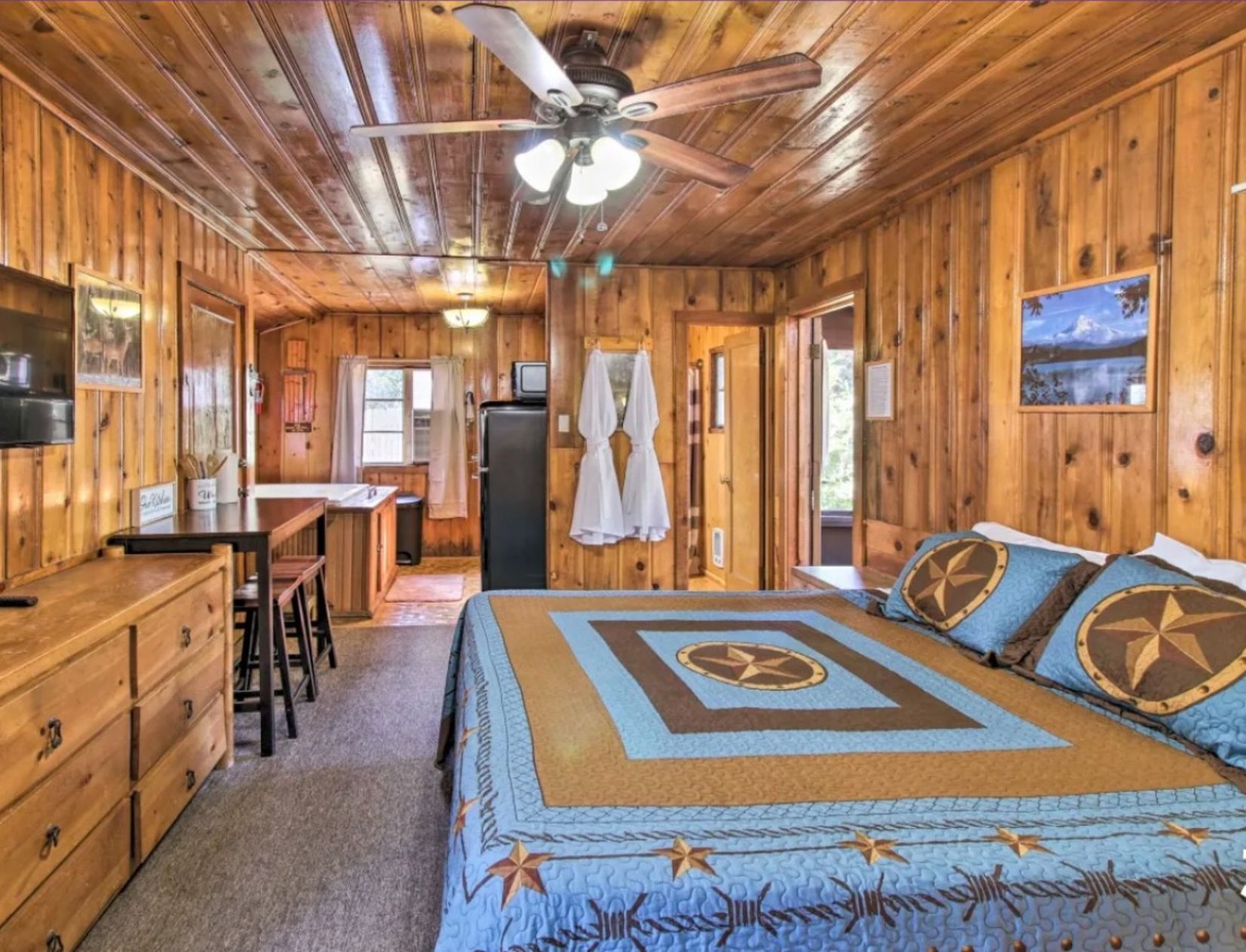Hidden_Rest_Cabin10_12
