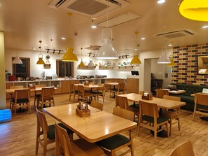 Ảnh chưa phân loại, 3 trong số 6 ảnh, nút
