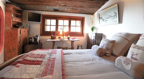 Chambre Cabuche with POrivate Jacuzzi