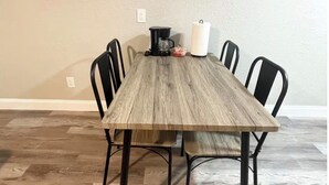 Unclassified image, 4 of 12, button - 2 BR APT close to Ybor, airport, downtown, Busch Gardens & Adventure Island (Tampa)