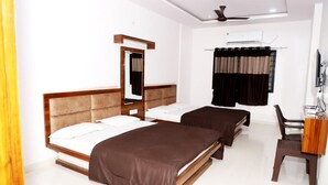 Ảnh chưa phân loại, 2 trong số 18 ảnh, nút