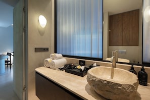 Suite | Bathroom - Elison Hotel Bali (Badung)