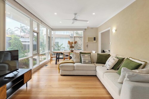 Beachgate Aspendale Direct Beach Access