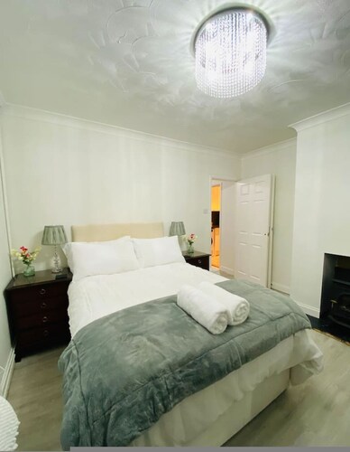 Red Brick Haven 5bed 2bath for Memorable Reunions