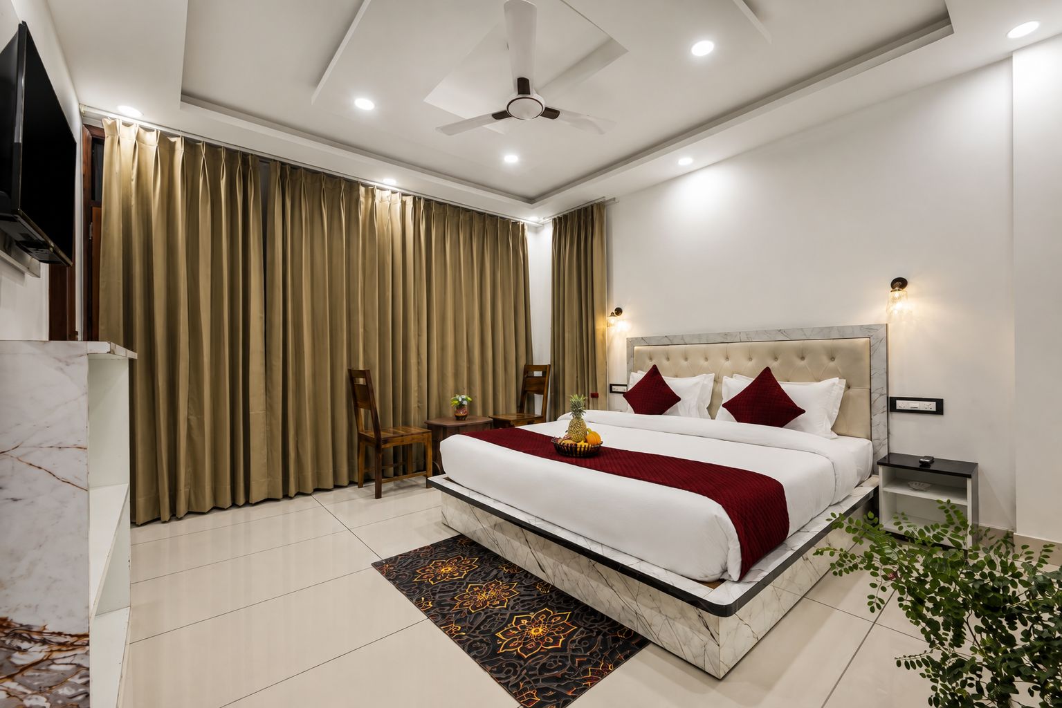 Classic Room, Balcony, Mountain View | Iron/ironing board, free WiFi