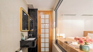 Unclassified image, 4 of 27, button - Bipinia Beach Hotel (Quy Nhơn Nam)