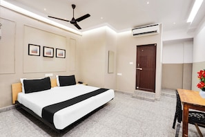 Classic Room - Hotel O White Town (Pondicherry)