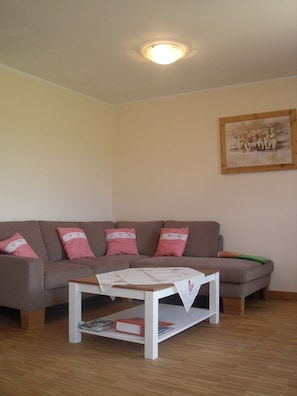 Living area - Vrbo Property (Böbing)