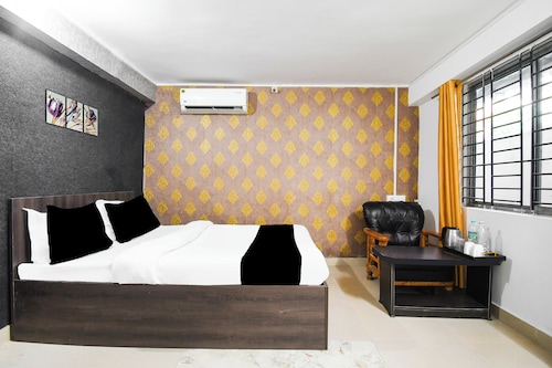 Hotel O 昌帕萨里锡尔古里