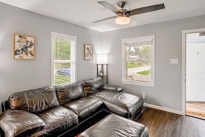 4 Mi to Notre Dame: 2BR South Bend Home