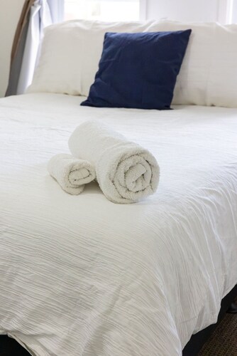 Relaxing Gateway: Private Room 2