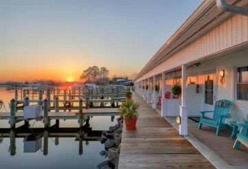 Drift Inn Cottage | The Inn on Turville Creek