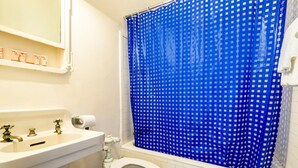 シャワー、タオル