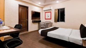 Phòng đôi Deluxe | Bàn, truy cập Internet không dây miễn phí 