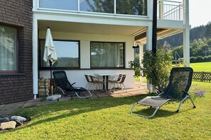 Outdoor dining - House Seewiese No. 1 (Titisee-Neustadt)
