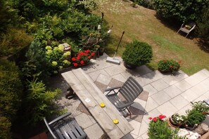 Outdoor dining - Sarah in the Waldgrund holiday home (Baiersbronn)