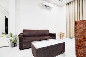 Living area - Townhouse Narholi Bridge Mathura (Mathura)
