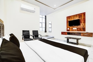 Desk, free WiFi - Townhouse Narholi Bridge Mathura (Mathura)