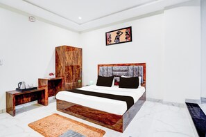 Desk, free WiFi - Townhouse Narholi Bridge Mathura (Mathura)