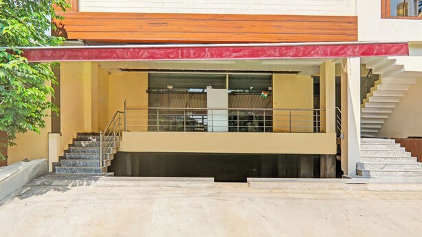 Unclassified image, 1 of 35, button - Super Hotel O Kathauta Jheel Malhaur (Lucknow)