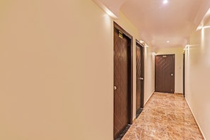 Ảnh chưa phân loại, 5 trong số 37 ảnh, nút