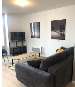 Living area - Apartment with 1 bedroom (Aix les Bains)