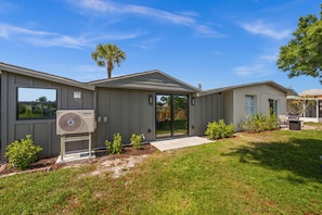 Exterior - Naples Studio • Private Patio | Vanderbilt Beach + Mercato | Starfish Cottage (Naples)