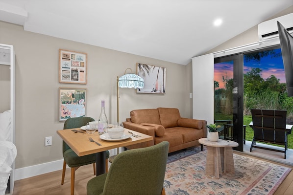 Living area - Naples Studio • Private Patio | Vanderbilt Beach + Mercato | Starfish Cottage (Naples)