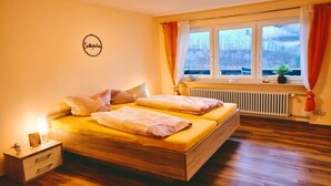 Room - Holiday apartment with 1 bedroom (Bad Peterstal)