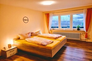 Room - Holiday apartment with 1 bedroom (Bad Peterstal)