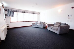Basic Double Room, Non Smoking, Housekeeping | Living area