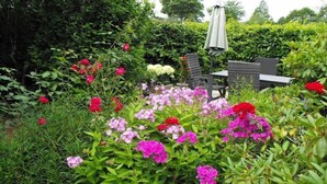 Outdoor dining - Holiday apartment with 1 bedroom (Wurster Nordseeküste)
