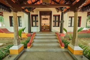 Ảnh chưa phân loại, 2 trong số 49 ảnh, nút