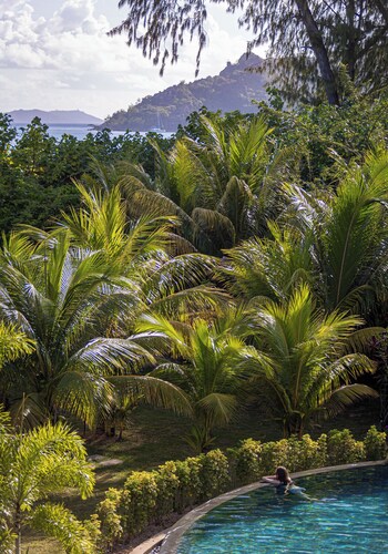 La Cigale Estate
